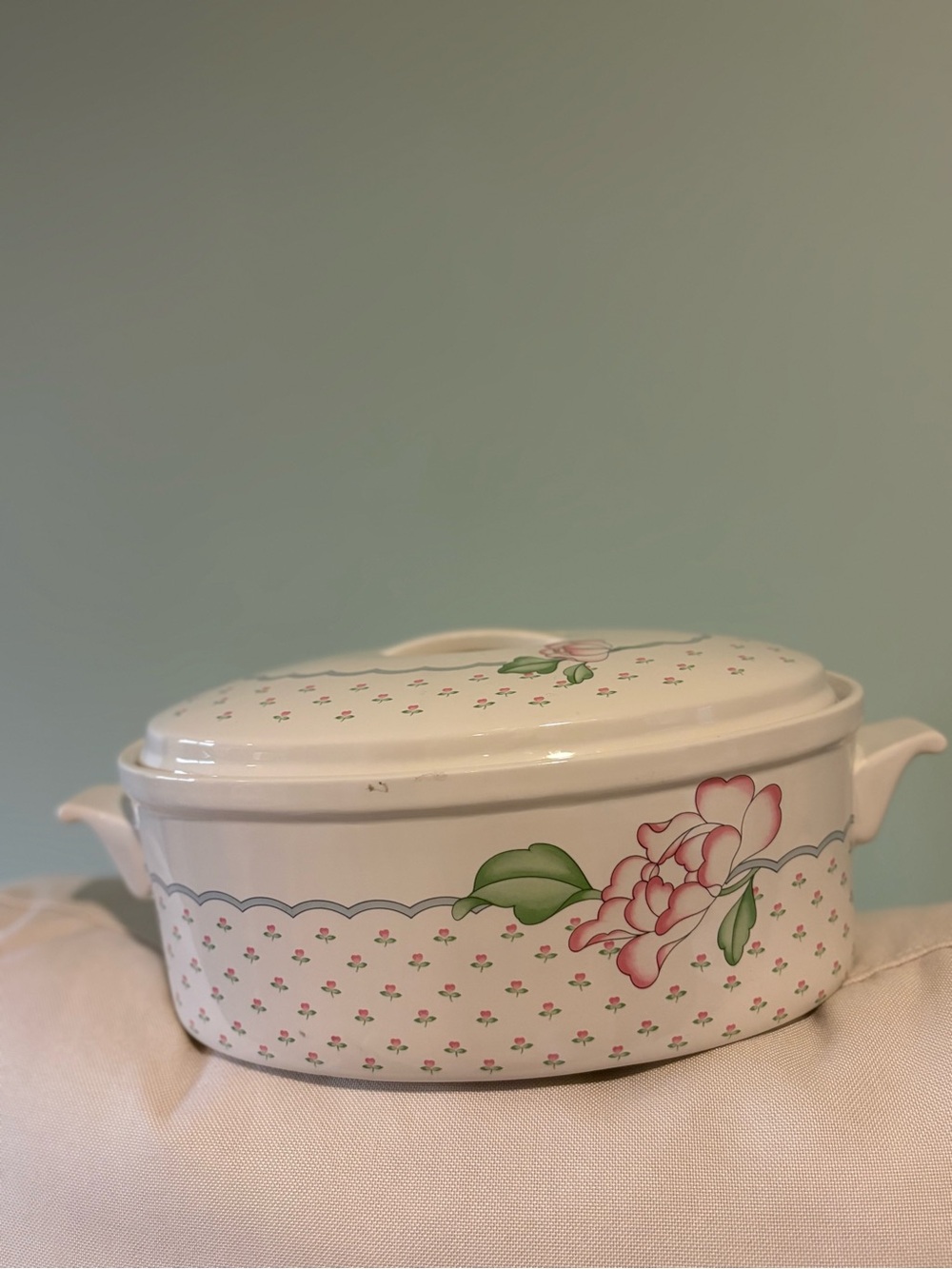 Sango Rose Chintz 3-Quart Oval Covered Casserole Dish
